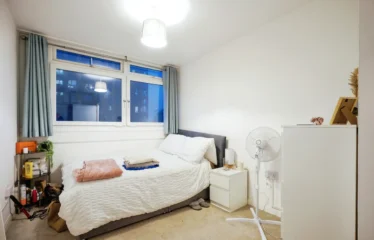 3 bed flat for sale